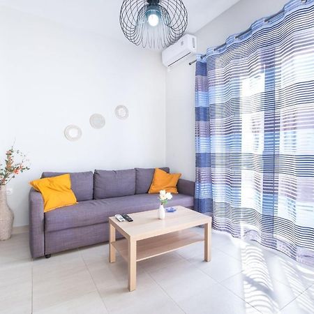 Bright Apartment In Pireus Exteriör bild